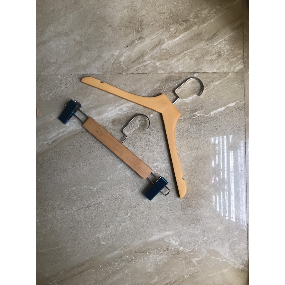 Móc kẹp quần áo gỗ bền, đẹp, chắc chắn, màu gỗ sang trọng, nhã nhặn