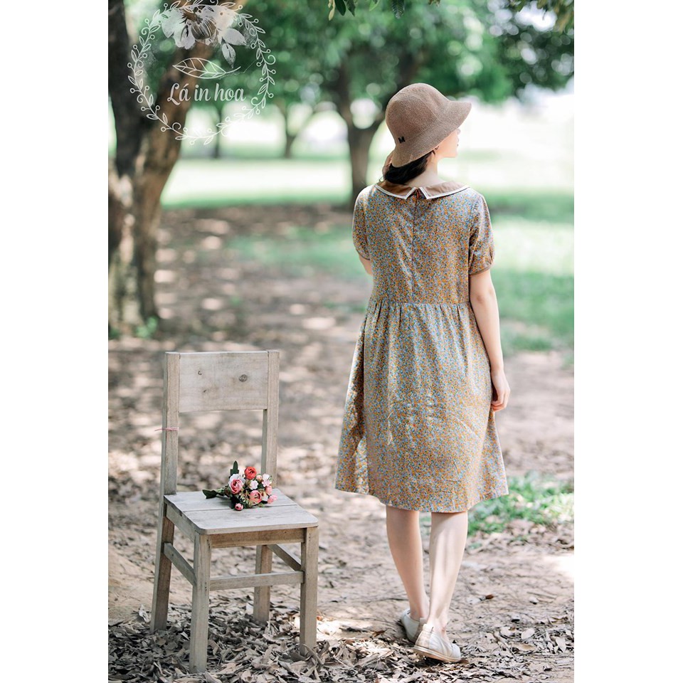 Váy hoa nâu phối cổ ren Lá in hoa váy hè