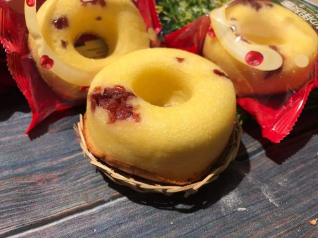 BÁNH DONUT CHERRY ĐÀI LOAN [1 CÁI]