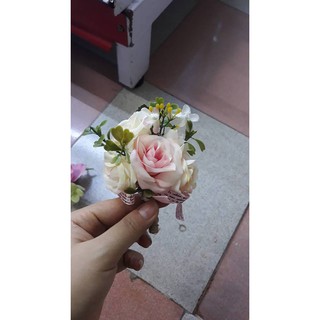 Hoa cài ngực chú rể