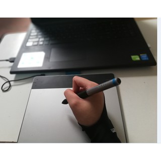Găng tay wacom