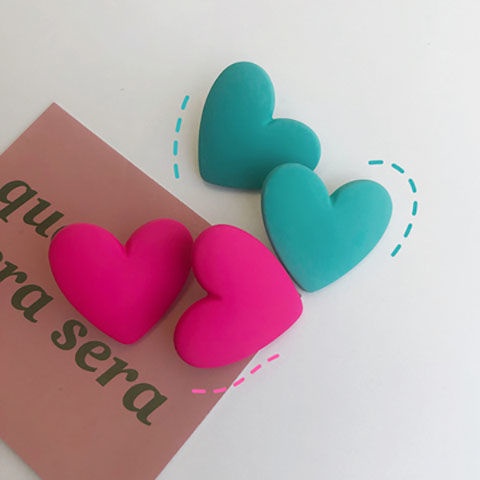 Khuyên tai hình trái tim cỡ lớn thiết kế cá tính