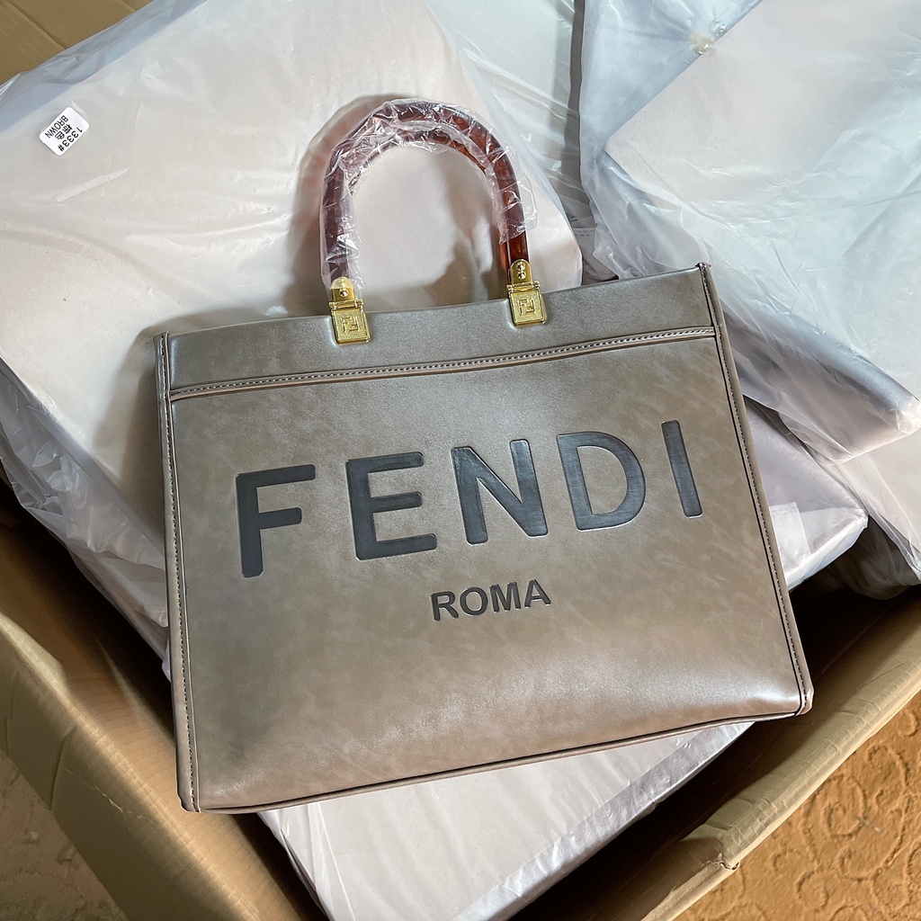 Túi xách Fendi da trơn dáng cặp size to kèm dây bản to