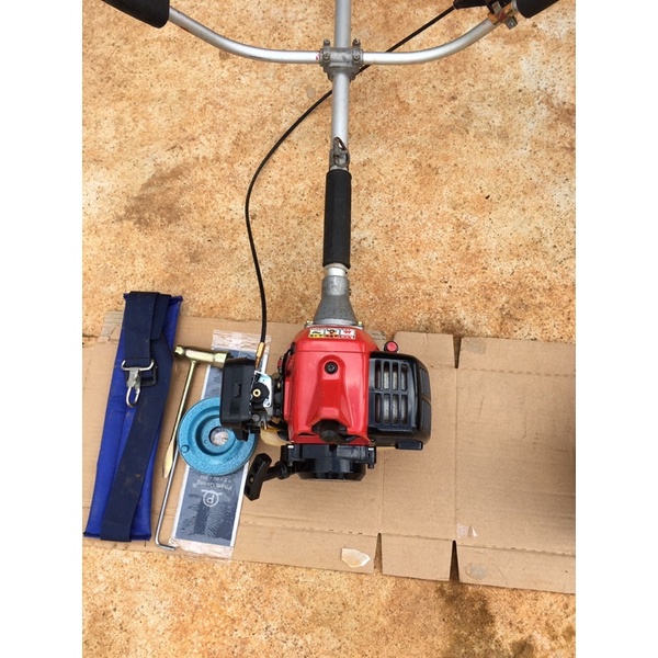 Máy cắt cỏ Nhật bãi  zi nguyên bản 26cc nòng 34li bao Sài chế 2 kim