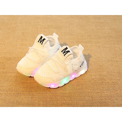 Giày đèn led cho bé từ 1 đến 3 tuổi