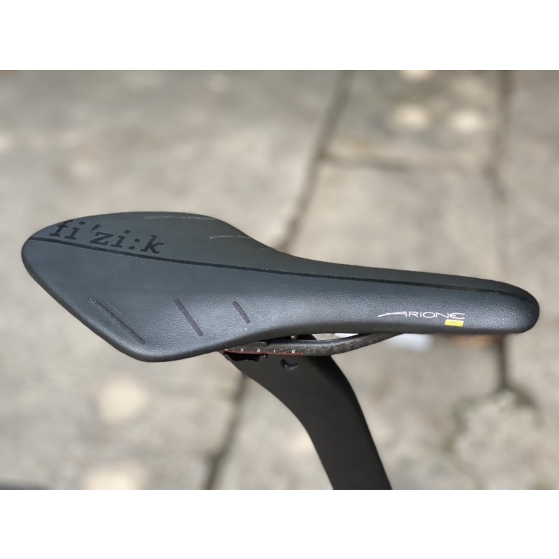 Xe pina F12 dựng group 105 bánh carbon