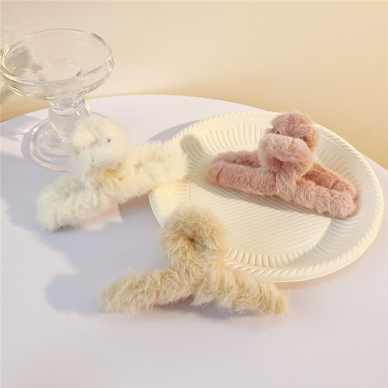 Kẹp tóc BEADIA đính lông chồn nhân tạo phong cách thời trang cho nữ với nhiều màu tùy chọn