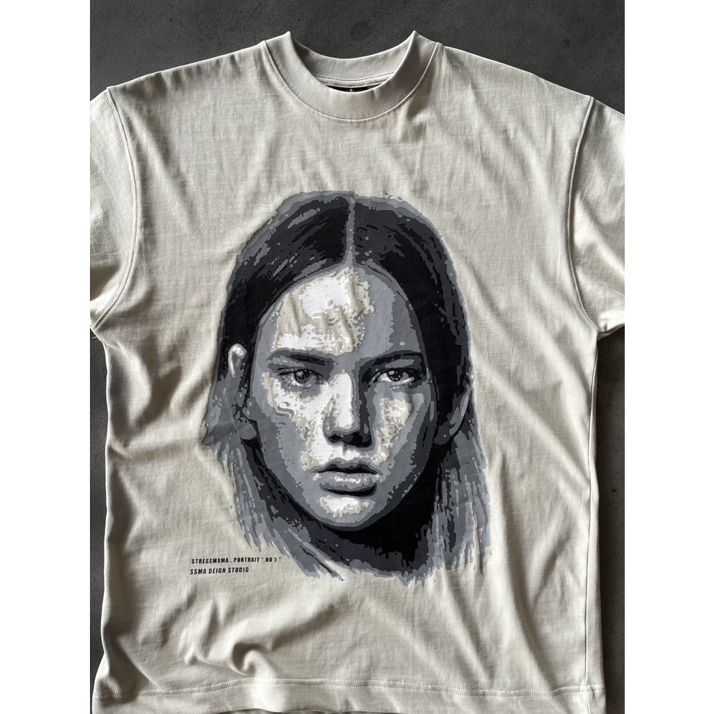 Stressmama Áo Thun Portrait No.1 T-shirt  Beige Chất Liệu 100% Cotton vải dày 250GSM in lụa thủ công Local Brand