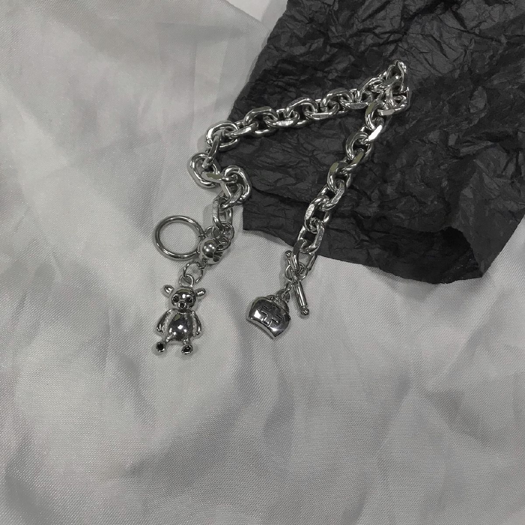 Vòng Tay Gắn Mặt Hình Gấu Cá Tính Độc Đáo Hợp Thời Trang