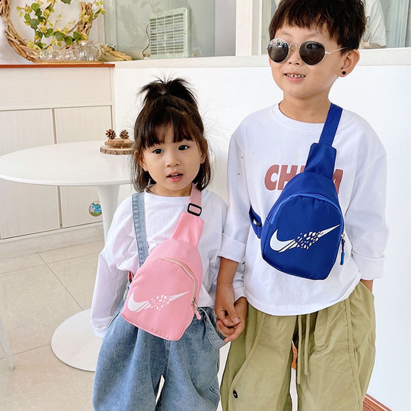 Túi đeo chéo siêu nhẹ màu sắc kẹo ngọt phong cách phương tây cho bé