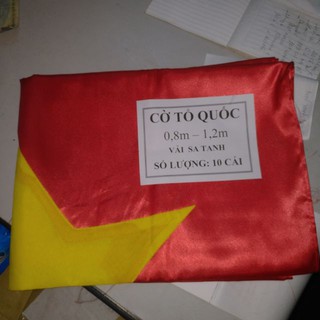 10 lá cờ tổ quốc 0,7m x 0.9m vải sa tanh