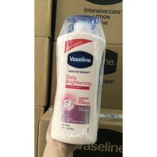 Dưỡng Vaselin 725ml Mỹ