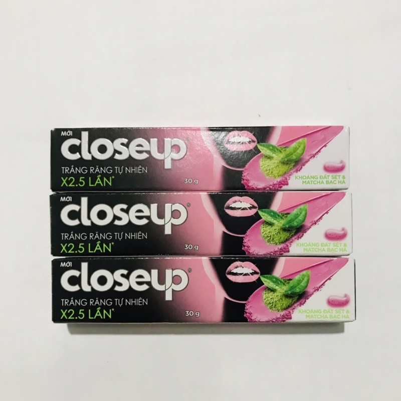 Kem đánh răng Closeup 30g khoáng đất set và matcha bạc hà