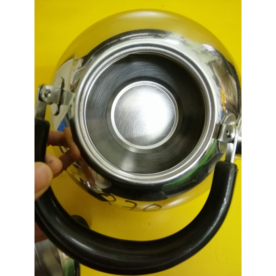Ấm inox có còi hú nội địa Nhật (2L) (mã 870), Dùng được bếp từ