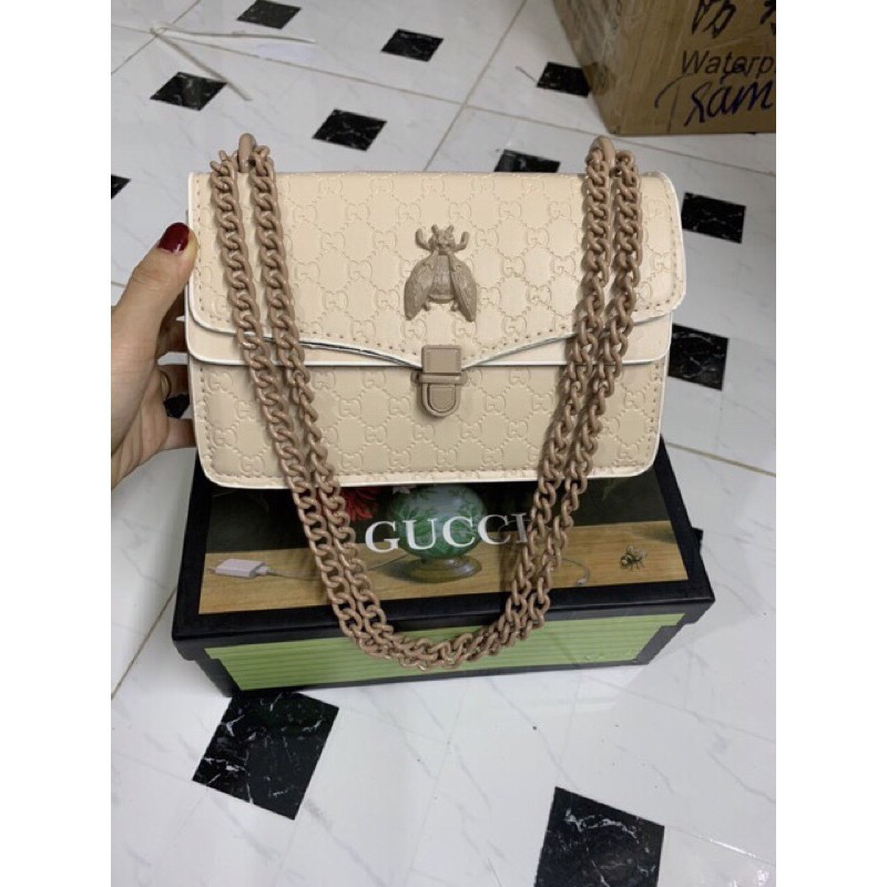 Túi xách nữ, Túi đeo chéo nữ họa tiết con ong Full dây màu túi - Kẹo Boutique | BigBuy360 - bigbuy360.vn