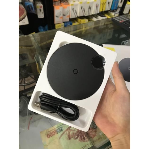 Sạc không dây Baseus P21 kèm hiền thị dòng ra