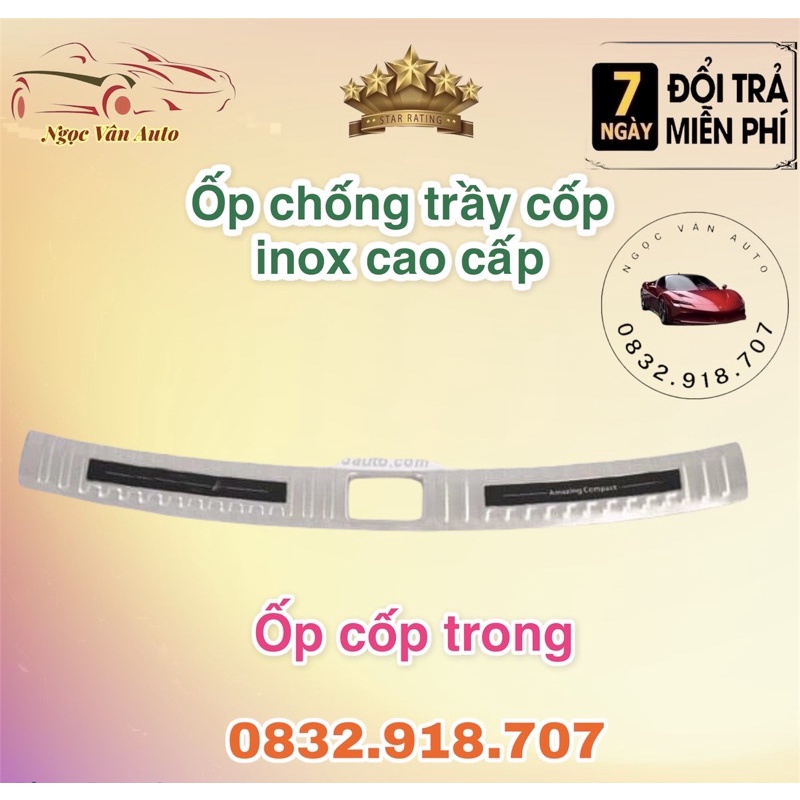 Ốp Chống Trầy Cốp Trong Kia Seltos 2020 - 2021 inox .