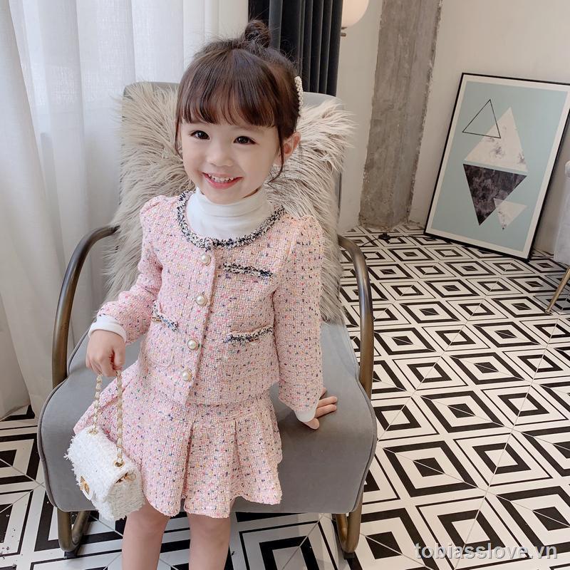 Bộ trang phục hai mảnh mùa xuân thu 2020 phong cách Hàn Quốc mới mẻ cho bé gái
