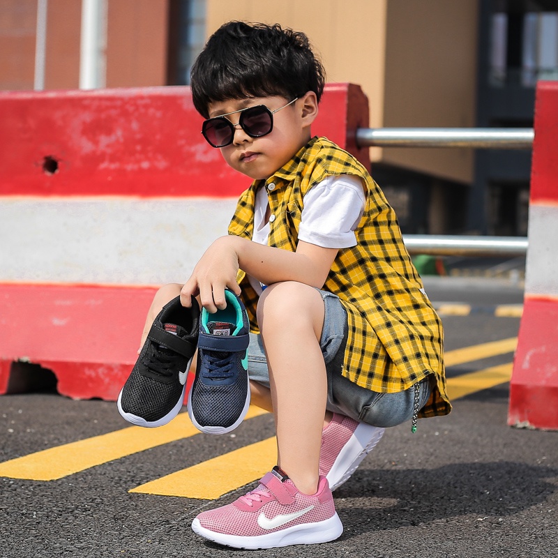Kho Sẵn Sàng Giày Thể Thao Lưới Thoáng Khí Cho Bé Giày Chạy Bộ Trẻ Em Giày Thể Thao Da Pu Phối Màu Dễ Thương Phong Cách Thời Trang Cho Bé