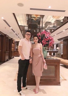 Váy lụa + tag cài