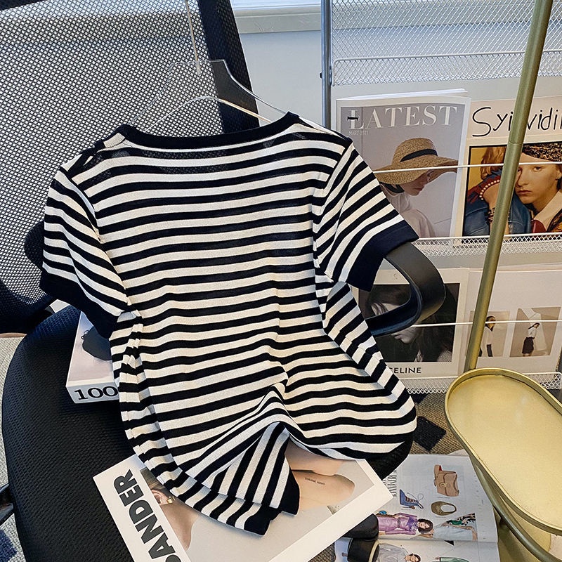 Áo Sơ Mi Tay Ngắn Cổ Chữ v Thiết Kế Ba Hàng Nút Thời Trang Mới Cho Nữ