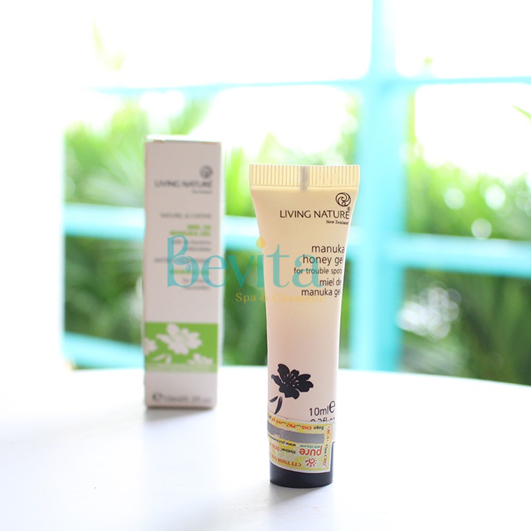 Gel giảm mụn Living Nature Manuka Honey Gel, gel giảm mụn dành cho da dầu - Bevita