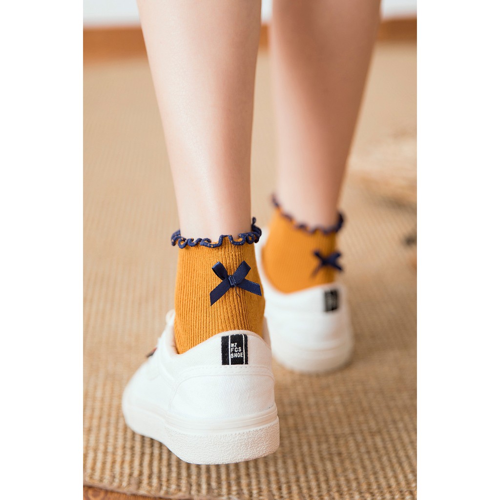 Tất vintage bèo viền gắn nơ bánh bèo mã A3