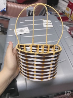 Giỏ mây cắm hoa treo tường decor quán-TâmKemDecor