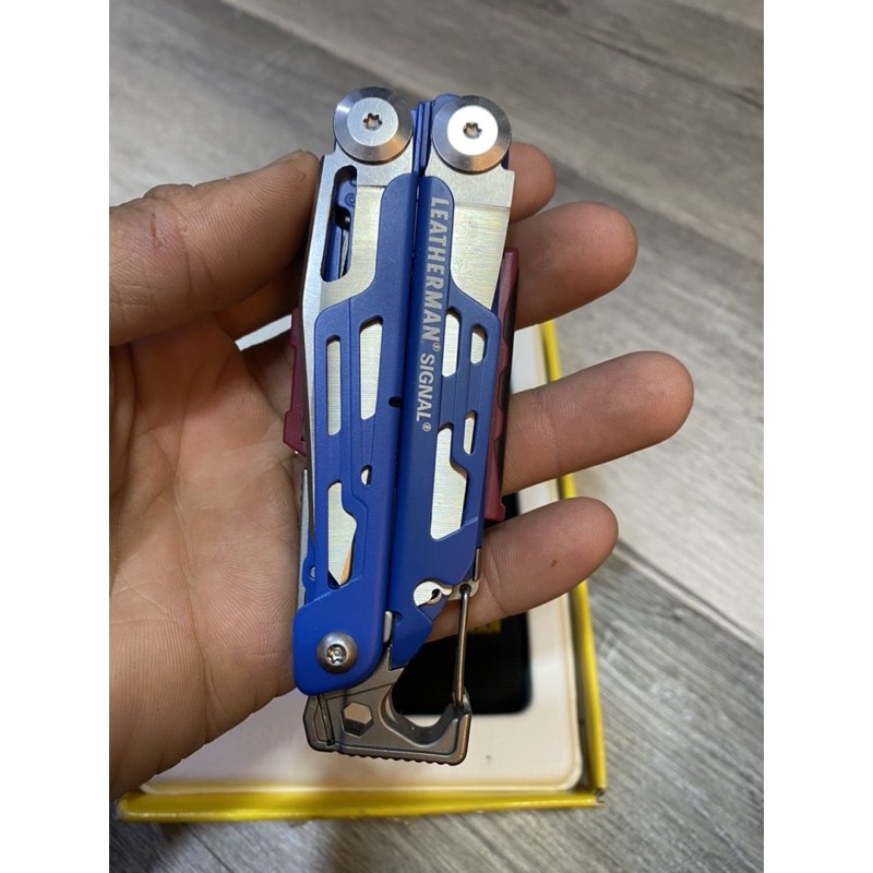 Kềm Đa năng Leatherman Signal màu Cobalt new 100% Fullbox