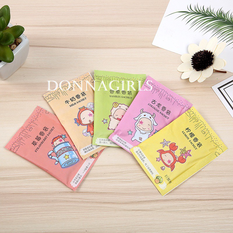 Túi Thơm Mini 12 Cung Hoàng Đạo Chống Mốc Để Tủ Quần Áo, Giày Dép (Mẫu Ngẫu Nhiên) TT01
