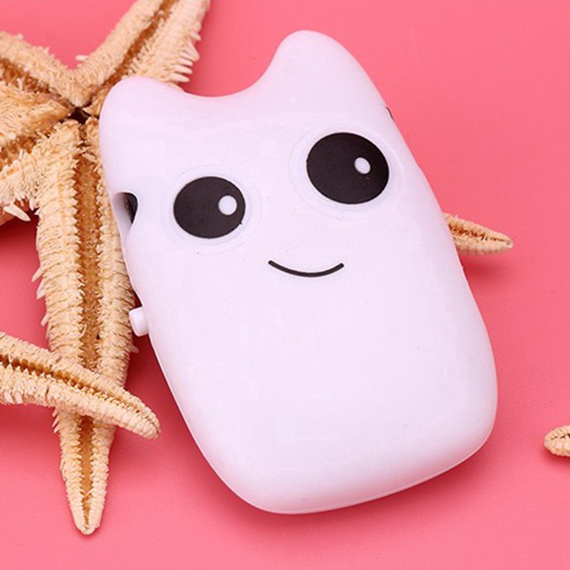 Máy nghe nhạc mp3 hình mèo nháy mắt dễ thương hỗ trợ thẻ nhớ 8GB