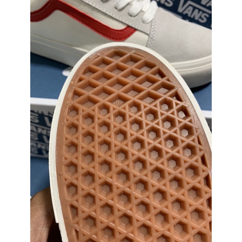 Giày Thể Thao Viền Đỏ Style 36 Chuẩn Box Xanh