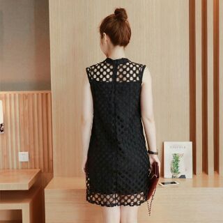 Sale - Đầm  suông ren lỗ