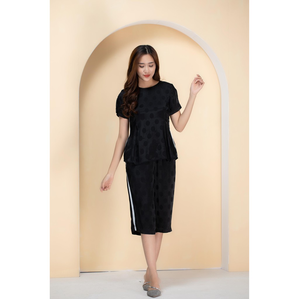 [Mã FASHIONMALLT4 giảm 15% đơn 150k] Bộ áo chiffon cổ tròn chấm bi U190 NỮ TNG