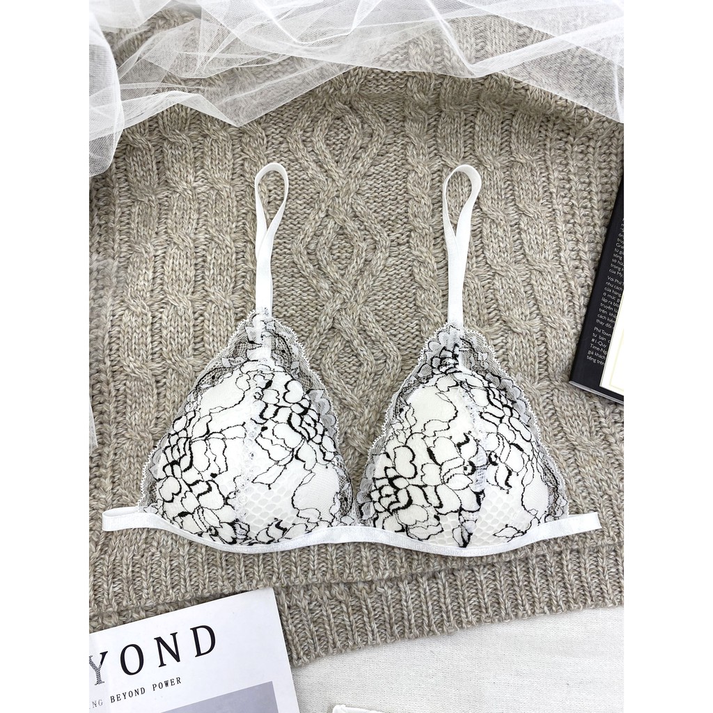 👙 Bra thiết kế sexy 👙 Đồ lót nữ thiết kế màu trắng họa tiết có mút vải ren cao cấp loại 1 gồm áo + quần | BigBuy360 - bigbuy360.vn
