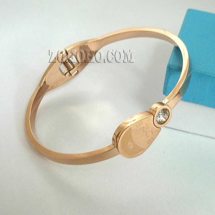 Vòng tay mèo may mắn