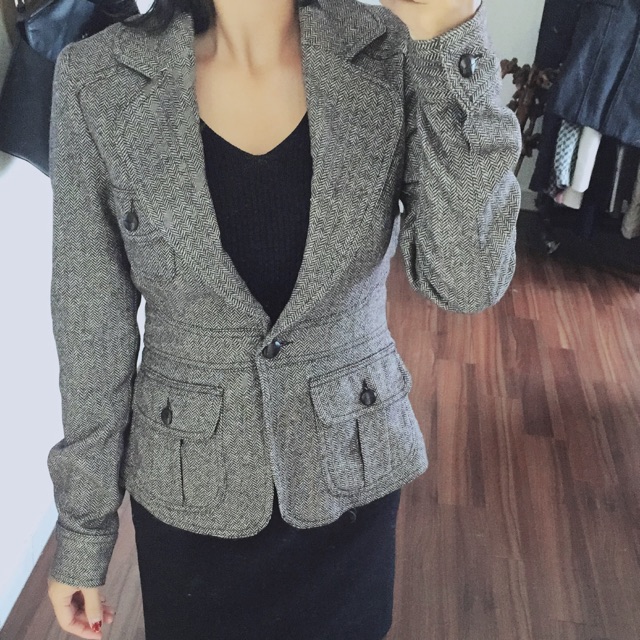 Áo vest dạ Mango , chuẩn auth
