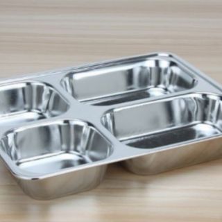 Khay ăn cơm inox 4 ngăn sâu lòng.