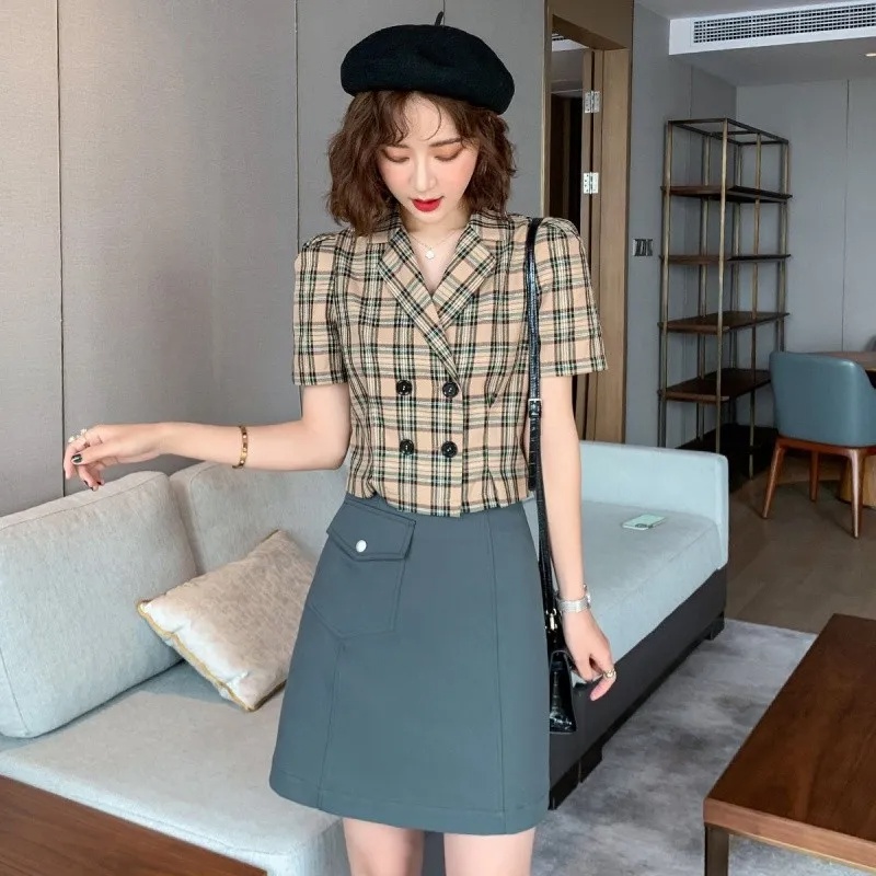 Áo Croptop Họa Tiết Kẻ Sọc Phong Cách Phương Tây Cổ Điển Mới Dành Cho Nữ