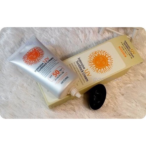 Kem chống nắng 3W Clinic Intensive UV Sunblock Cream Hàn Quốc SPF 50 PA+++ 70ml