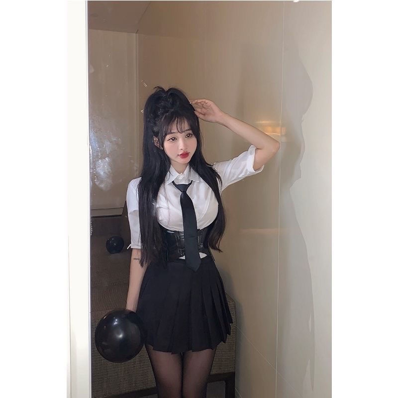 Hàng Có Sẵn  Bộ Đồng Phục Xếp Ly Sát Nách Dáng Ôm Phong Cách Preppy Pháp Quyến Rũ Cho Nữ