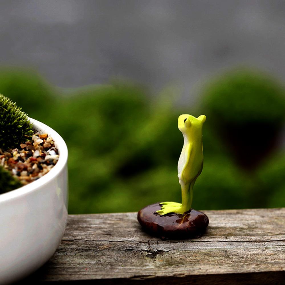 Đồ trang trí Chú Ếch Mini Bằng Nhựa Resin Trang Trí Sân Vườn / Tiểu Cảnh