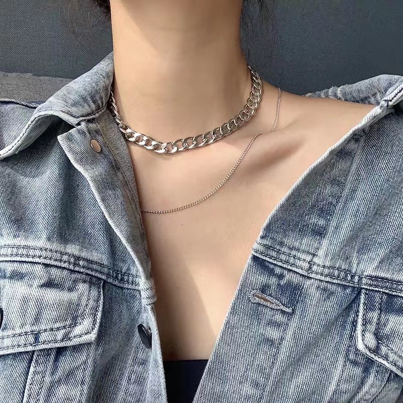 Ahellogirl Vòng cổ Mặt Hình Cánh Bướm Bằng Thép Không Gỉ Đính Đá Phong Cách Vintage