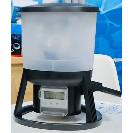 Máy cho cá Koi ăn tự động SunSun CFF 106; Mã năng lượng mặt trời CFF 206; Mã CFF 106