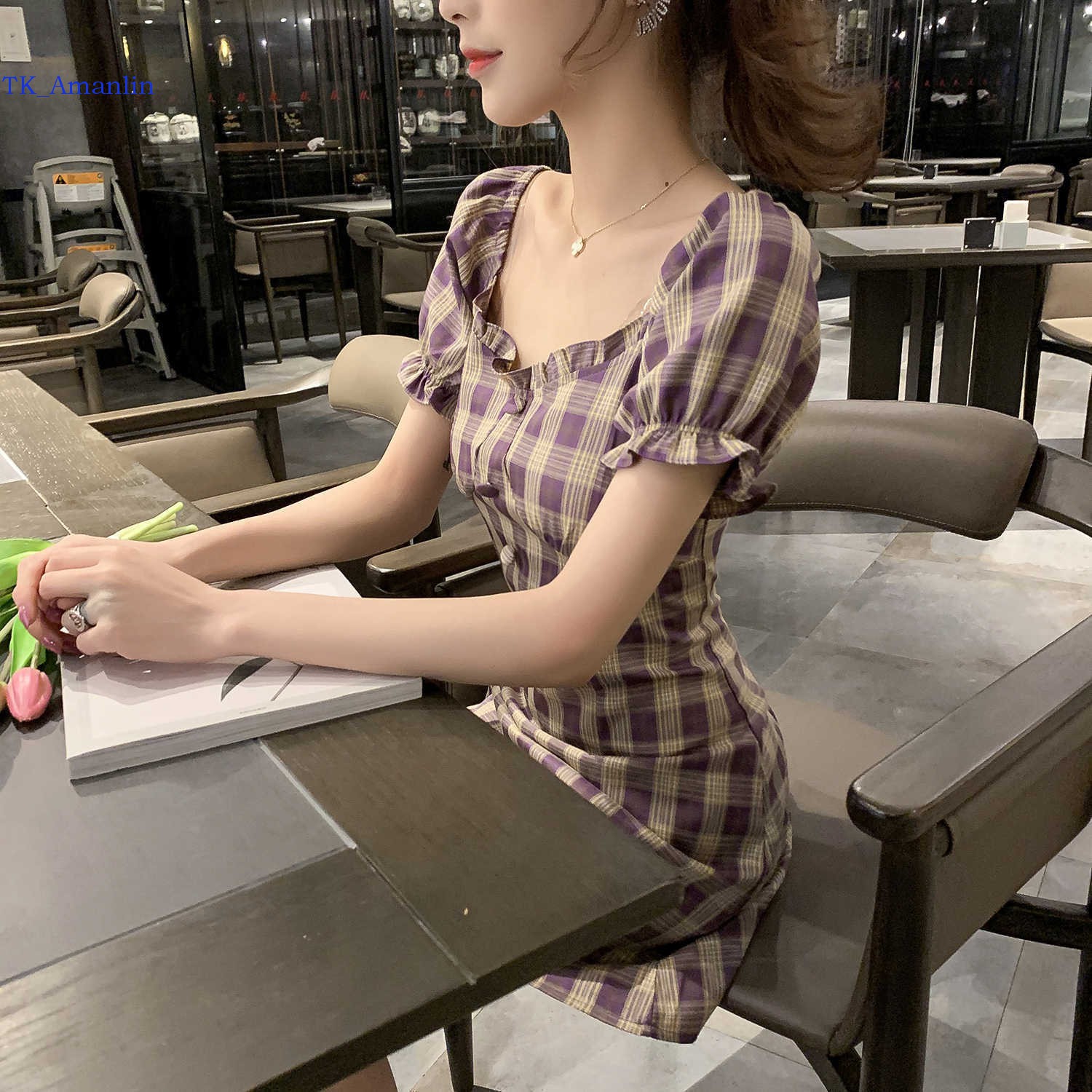 【TK】Slim skirt plaid dress waist dress small V-neck French dress retro shoulder slim plaid dress summer temperament skirt waist slim A-line skirt girls wear