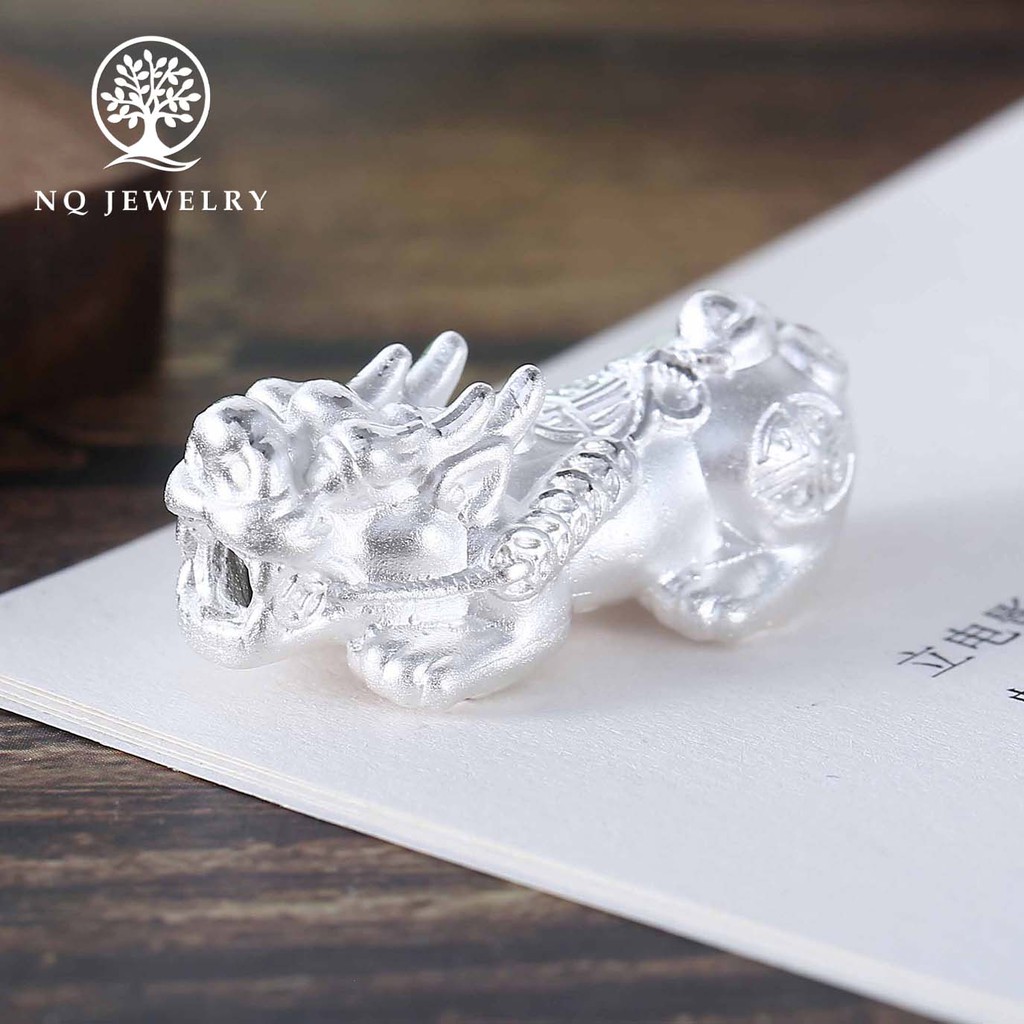 Charm tỳ hưu bạc trắng xỏ ngang - NQ Jewelry