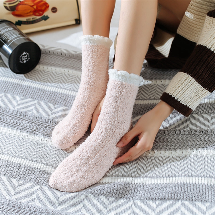 Vớ len lông cừu dày mềm giữ ấm cổ cao trung bình thiết kế dễ thương cho nữ
