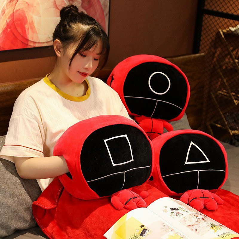 Bộ chăn gối văn phòng đa năng Chăn thú Squid Game