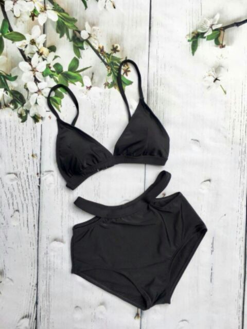 Bikini khoét eo cực sexy màu xanh rêu, có hình thật | BigBuy360 - bigbuy360.vn