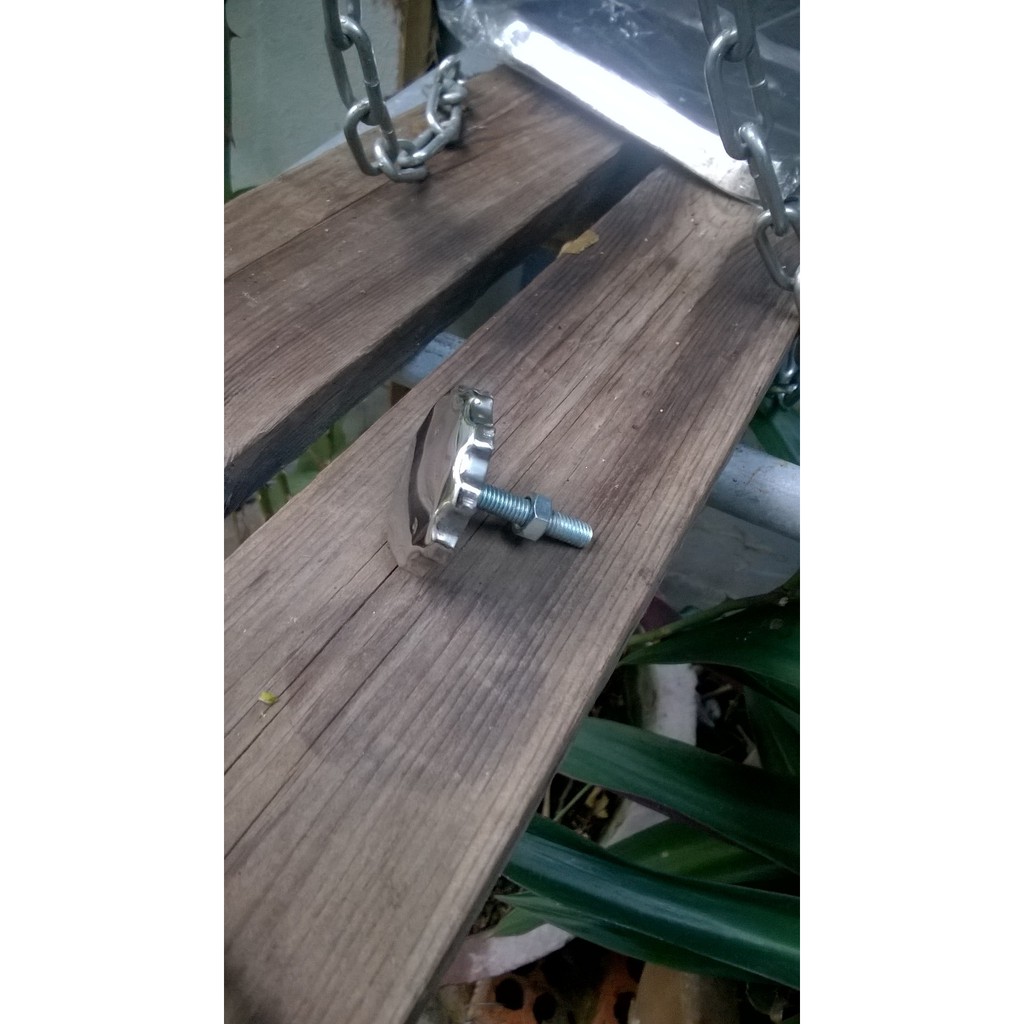 Nút cốp xe honda 67 bằng inox